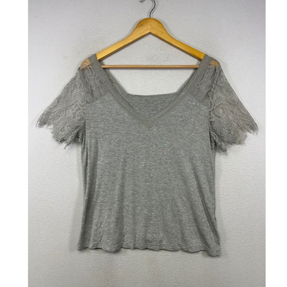 Romantic Coquette Womens M Gray‎ Lace Sleeve V-Neck Short Sleeve Top